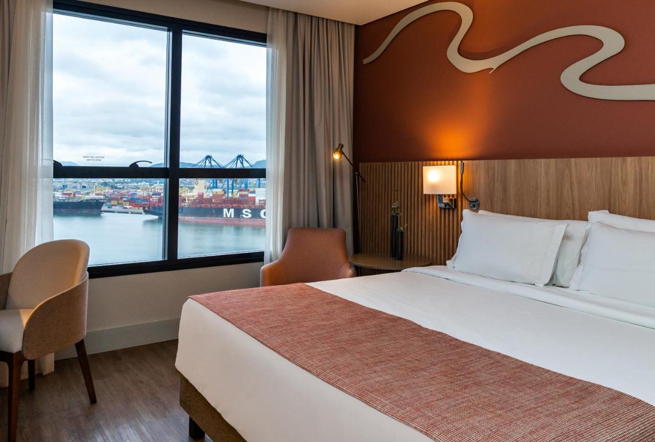 Mercure Navegantes 酒店